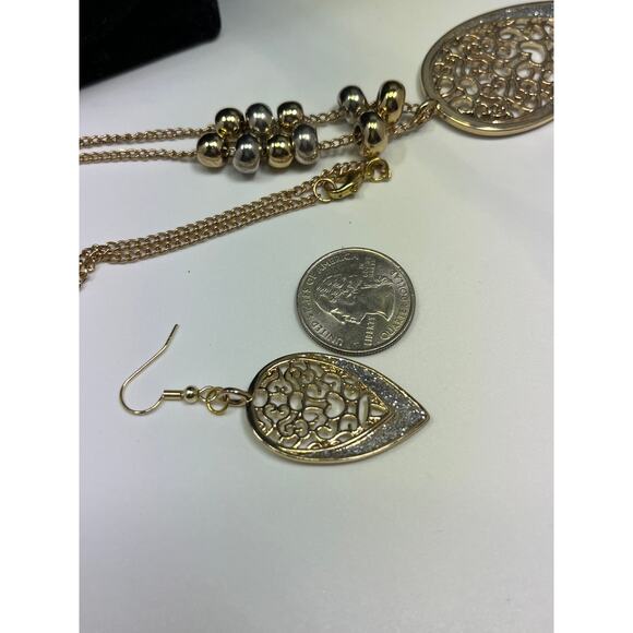 Vintage Style Jewelry Set  Upcycled GoldTone  Silver Glitter Necklace & Earrings - Picture 10 of 10
